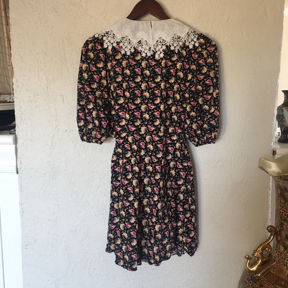 ASOS Design Wrap Front Mini Dress with Crochet Collar in playful floral Sz 2 - Picture 8 of 12